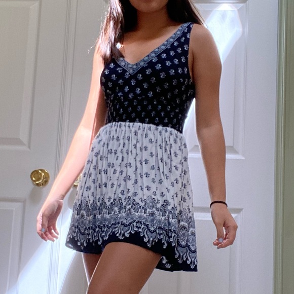 Open Back Dress - Picture 2 of 3